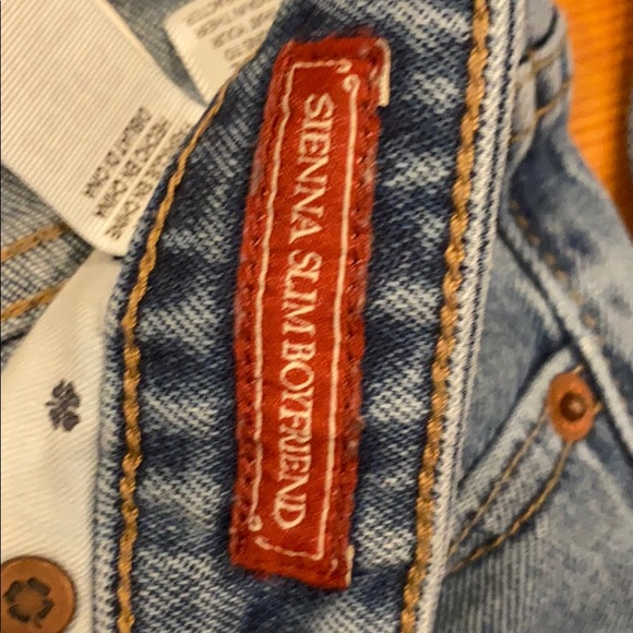 Lucky Brand Boyfriend Jeans - Picture 5 of 5